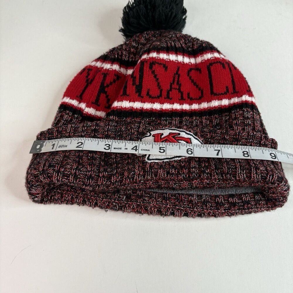 Kansas City Chiefs Cuffed Beanie Hat, Red, New Era, Pom - Picture 6 of 7